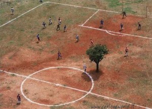 campo_di_calcio_improvvisato