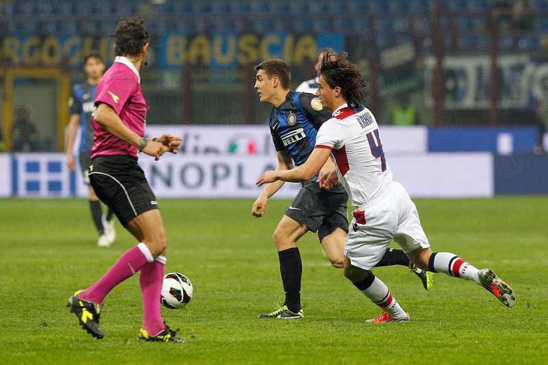 "Qualcuno vuol giocare con me a calcio?"