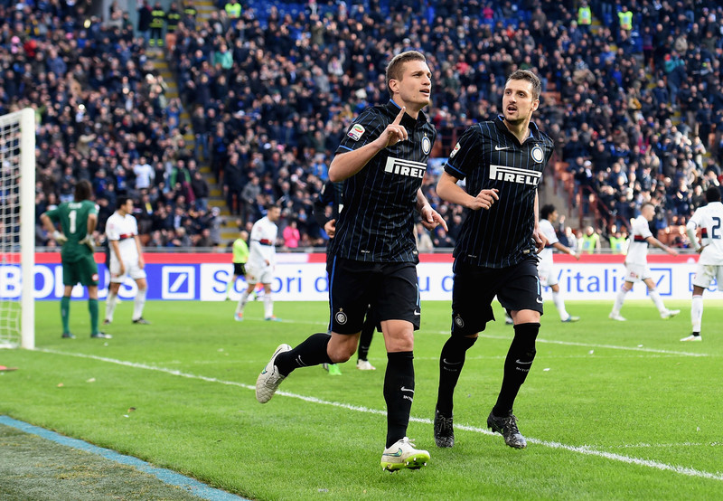 Kuzmanovic gli chiede persino l'autografo.