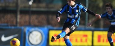 Gaetano Oristanio segna il secondo gol del match di Primavera 1 tra Inter e Empoli