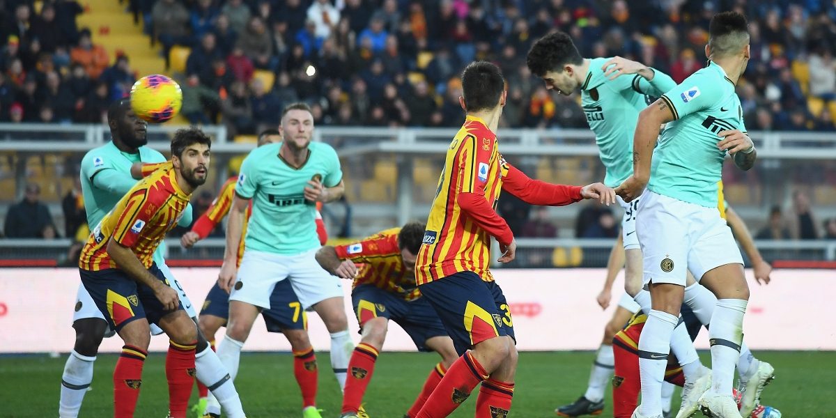 Lecce 19 gennaio 2020, diciannovesima giornata di Serie A: Alessandro Bastoni segna il gol dell'1-0 in Lecce-Inter al Via del Mare