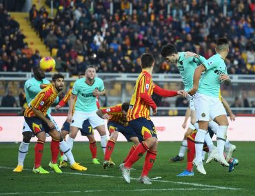 Lecce 19 gennaio 2020, diciannovesima giornata di Serie A: Alessandro Bastoni segna il gol dell'1-0 in Lecce-Inter al Via del Mare